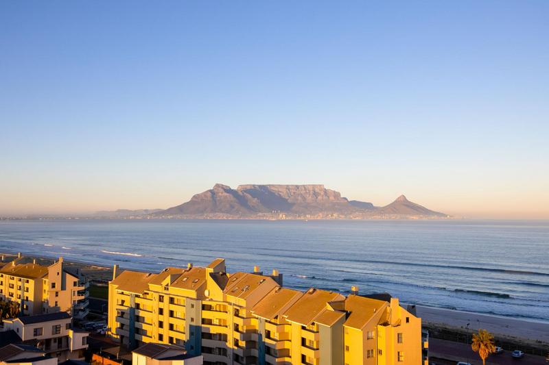 2 Bedroom Property for Sale in Bloubergstrand Western Cape